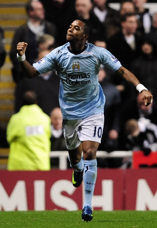 边锋内切 边锋内切